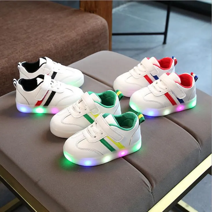 Styish Casual Kids' Sneakers With LED Strip For Running